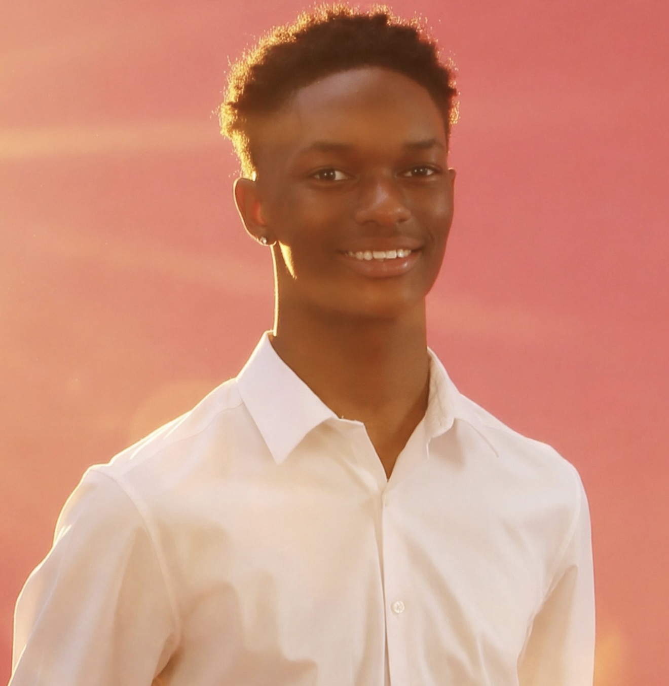 Headshot of Collin Thompson